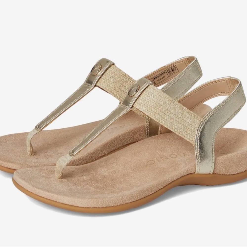 VIONIC
NWT Brea Gold Metallic Leather size 8 Women Sandals